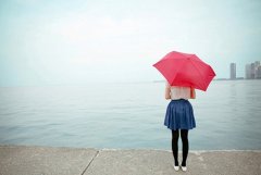 <b>曾经少年的我们让执着的脚步去追寻心中的爱</b>