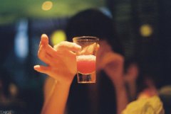 悲伤很粘人，我很安定