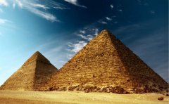 溪流有了波折，才有了美丽的浪花