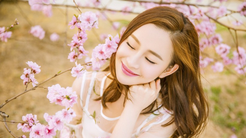 清新美女陈昱霖