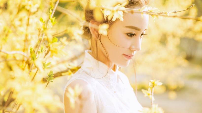 清新美女陈昱霖桌面壁纸