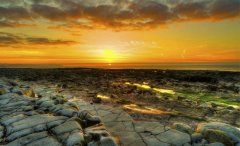 希望，就躲在绝望的心里