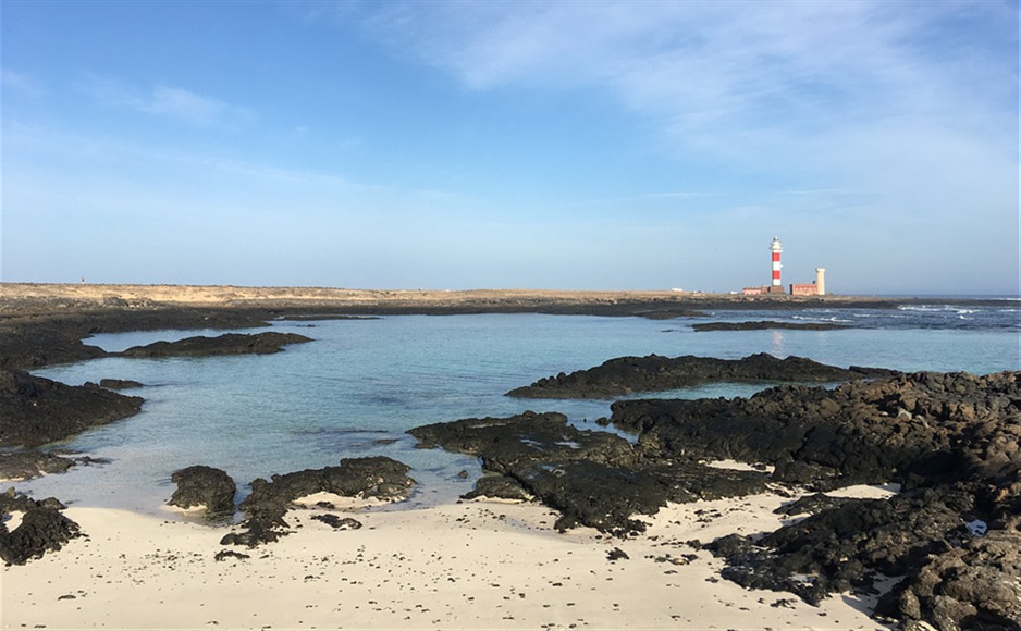 用珠宝打扮自己不如用知识充实自己