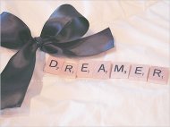 拥有颠倒众生之美的你，我虽狂爱却难及你所求